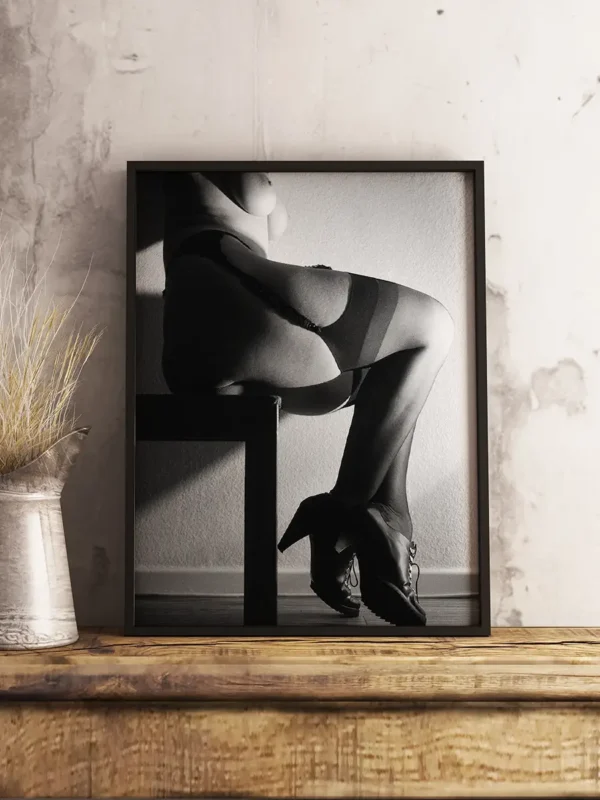 Stockings - Fine Art Nude - Poster - Ramexempel