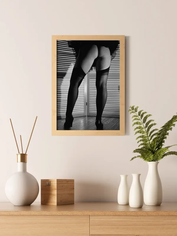 Behind of beauty - Fine art nude - Fotografi i svartvitt utförande - Ramexempel