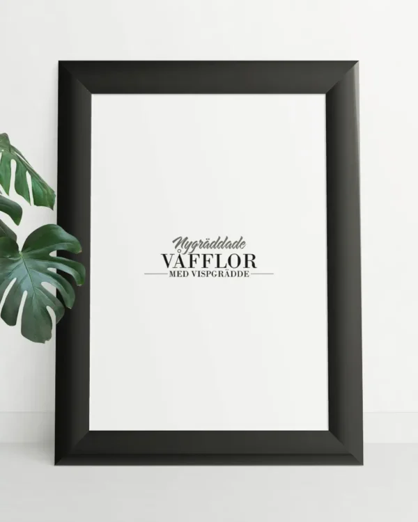 Nygräddade våfflor med vispgrädde - Husmanskost - Poster - Posters med husmanskost - Ramexempel