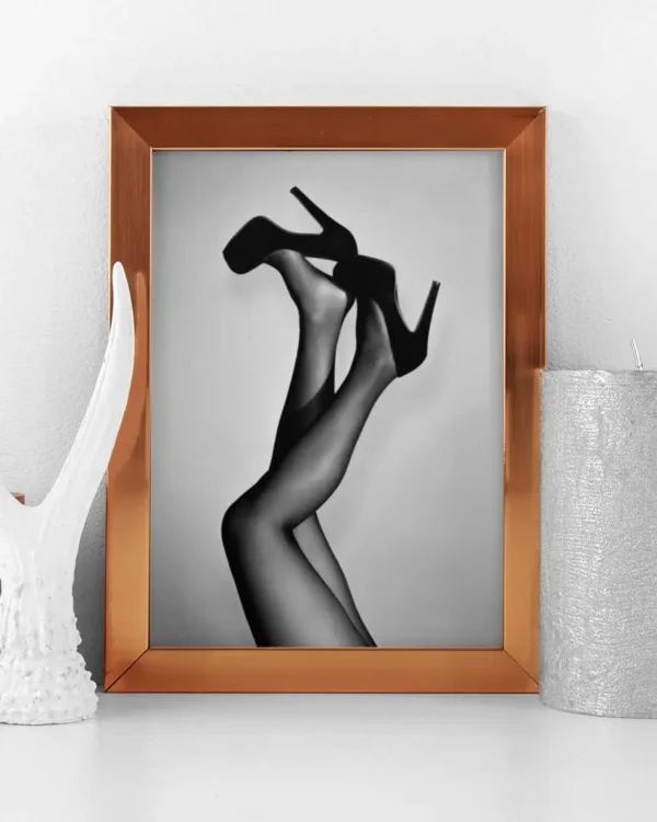 Velvet Pumps - Poster - Svartvitt fotografi - Ramexempel