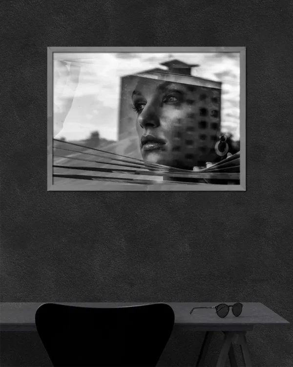 Window - Poster - Svartvitt fotografi - Ramexempel