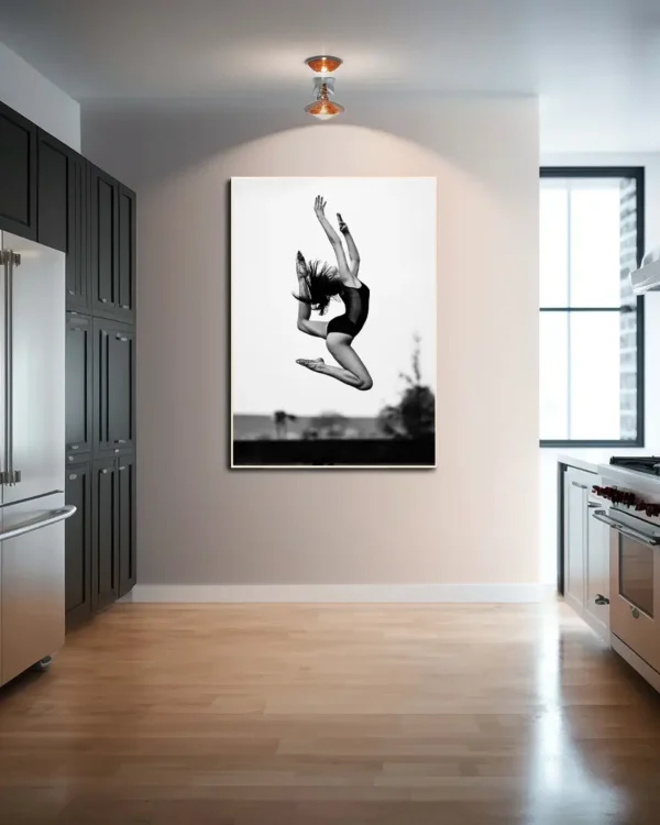 Dance (Radka) - Poster - Svartvitt fotografi - Ramexempel