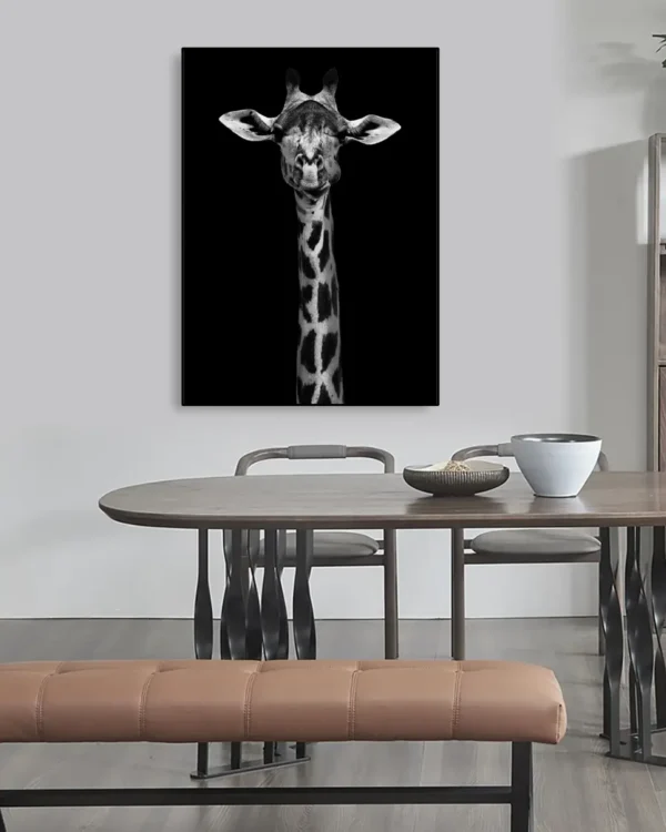 Giraffe Portrait - Poster - Svartvitt fotografi - Ramexempel