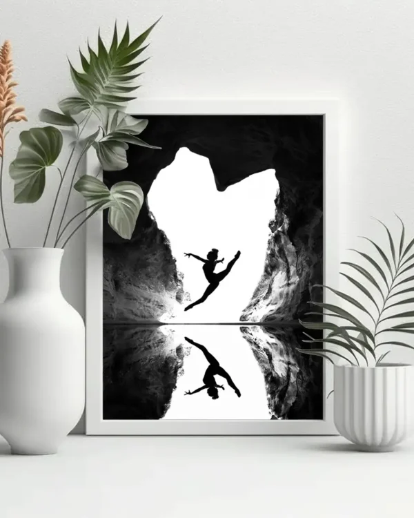 A Beating Heart - Poster - Svartvitt fotografi - Ramexempel